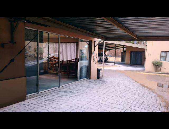 3 BEDROOM TOWNHOUSE FOR SALE IN VAALPARK